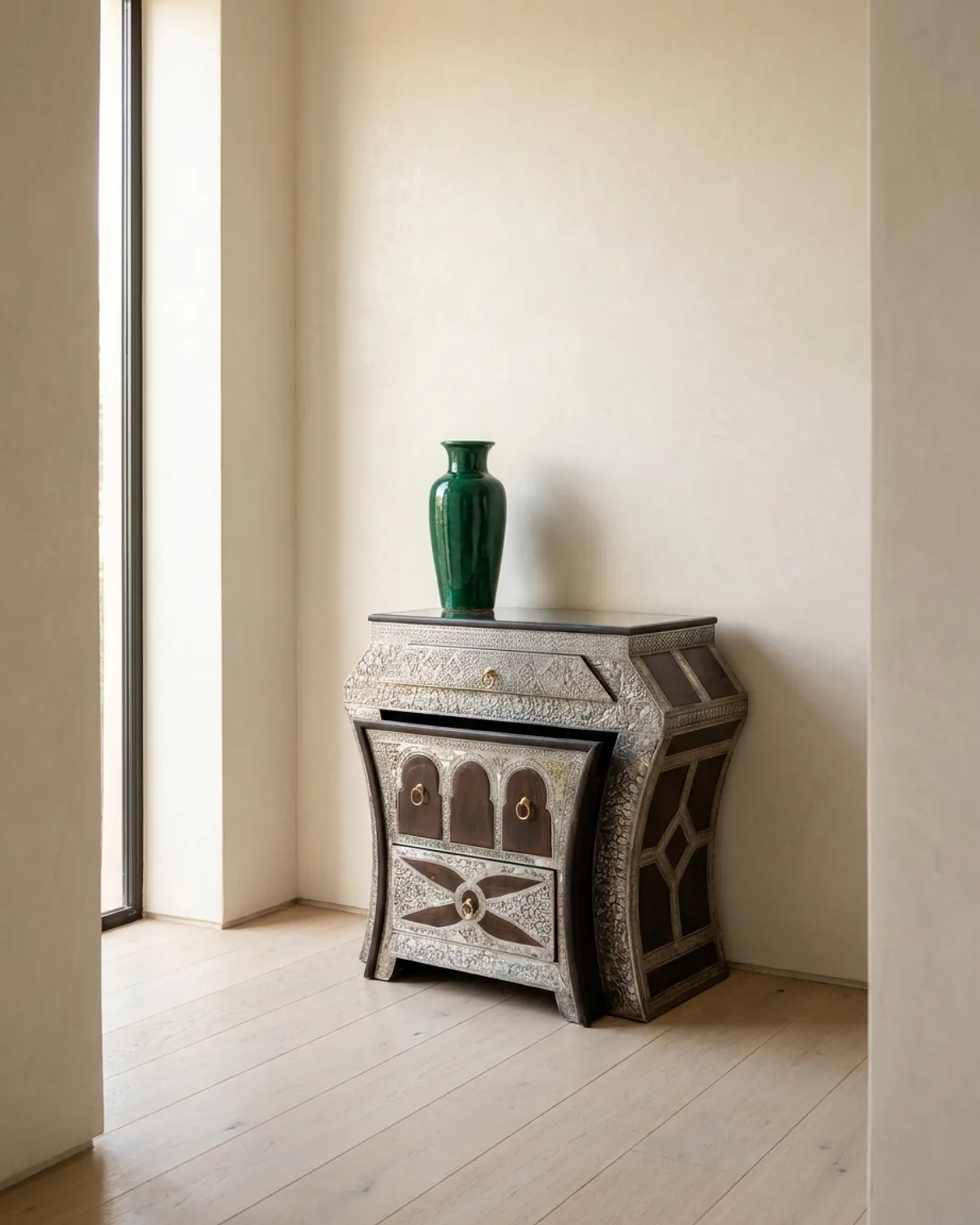 katib — secretary writing desk